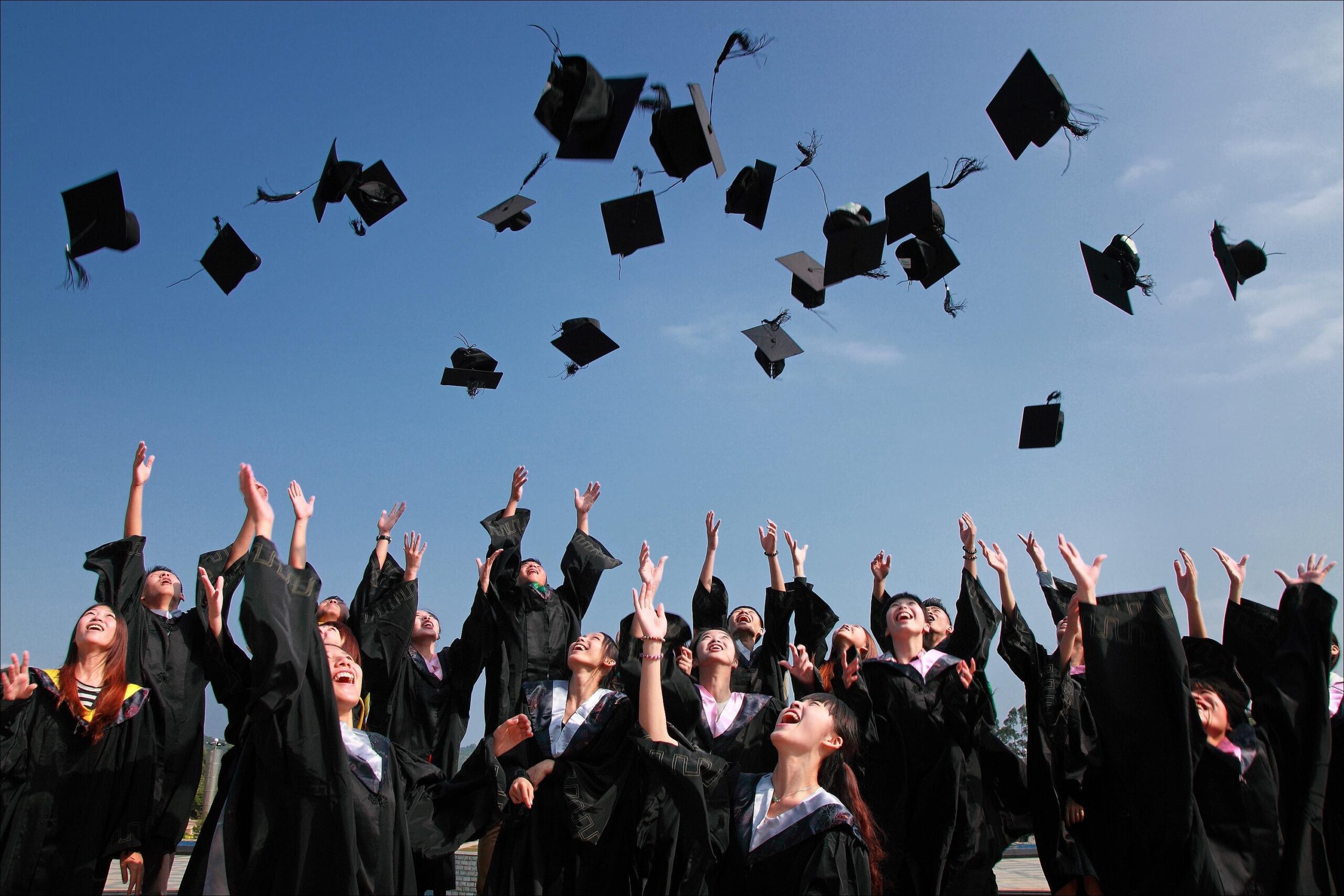 If you know a recent college grad, here's how you can help them during this time of high unemployment rates.