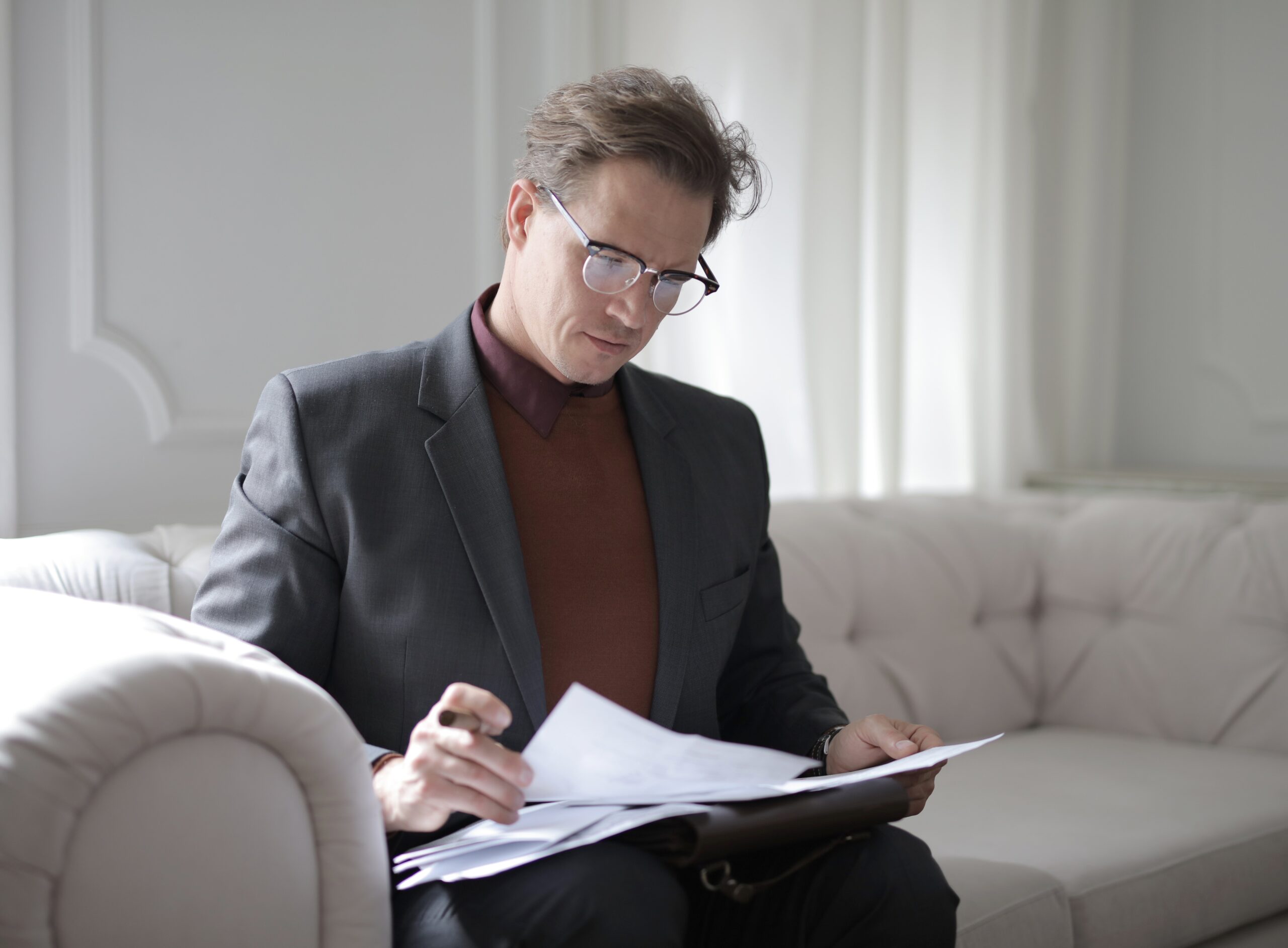 When it comes to your compensation package, do you know enough about the 2021 trends in a signing bonus and/or guarantee?