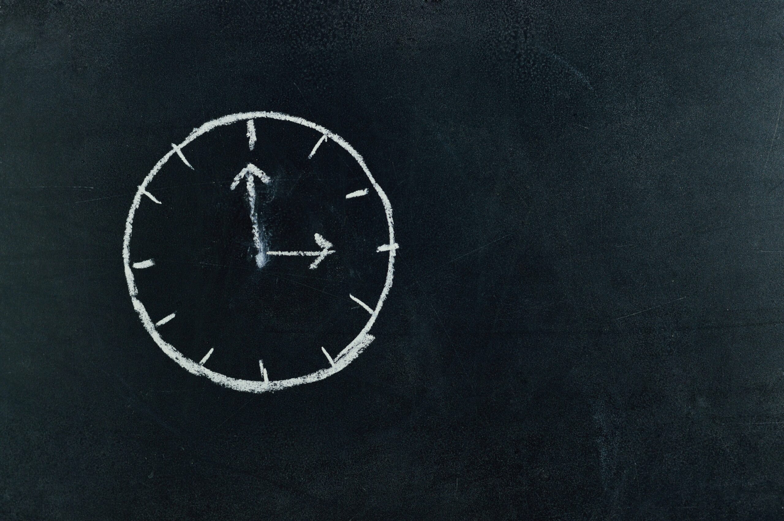Changes happen at your current firm that do not make you happy anymore. Should you change firms? Do you know when to make a change in firms? Here are some tips if you find yourself in a scenario like this.