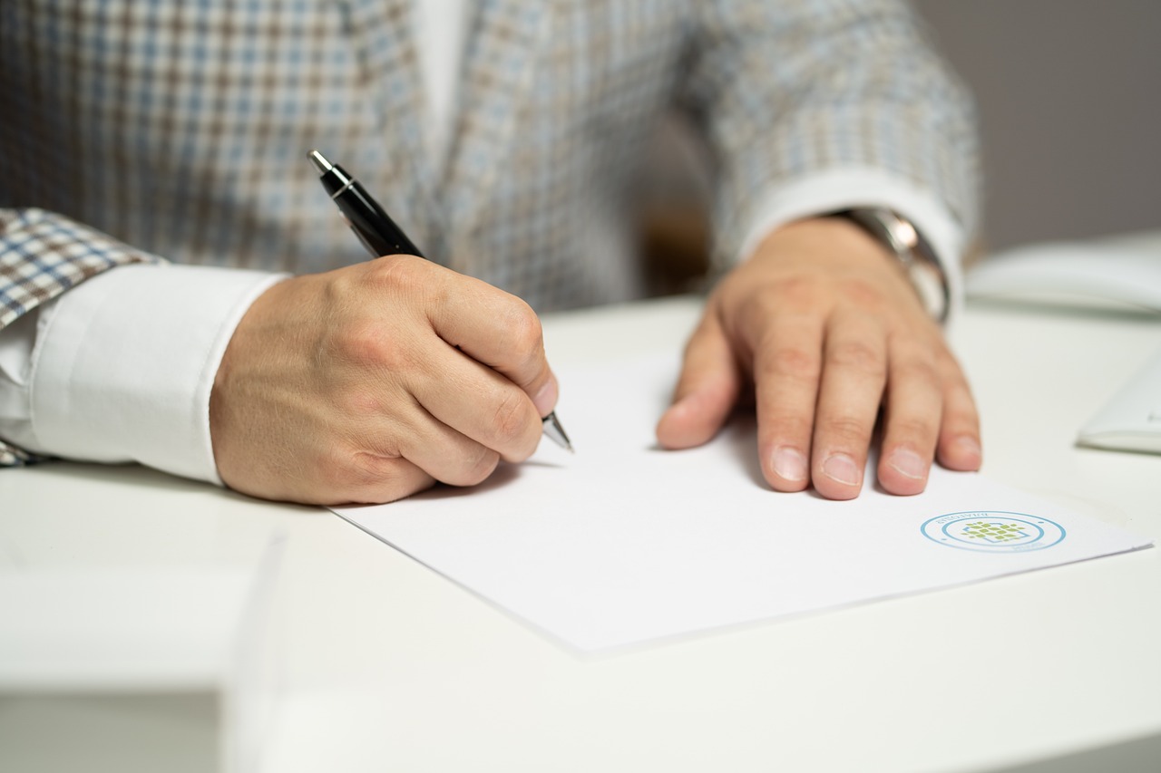 How can you get an adequate offer in the hiring process? Know the who, what, and when's of it all.