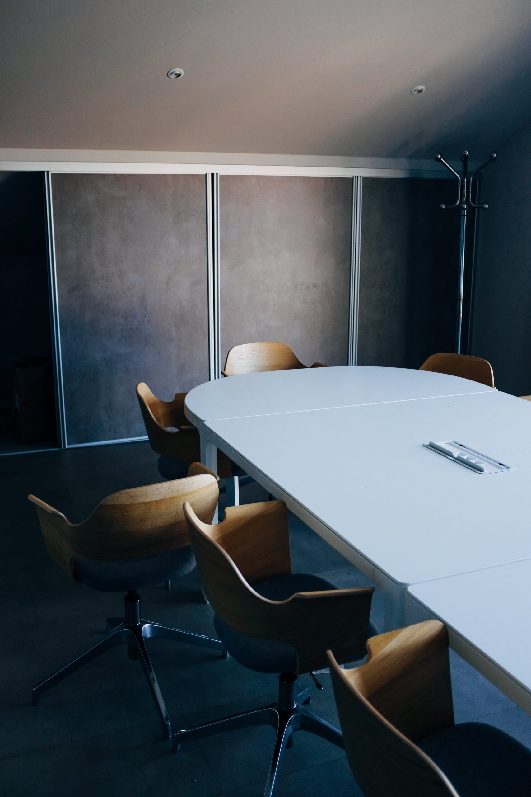 Step out of complacency and into career advancement. Here's how you know it's time.