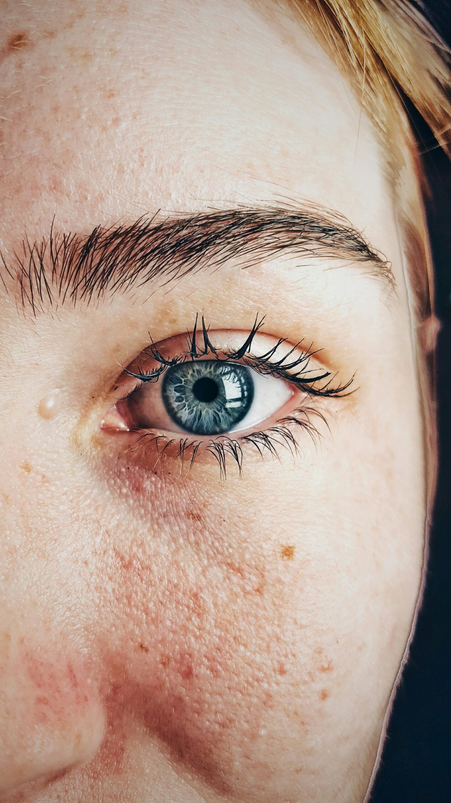 What do your eyes and face say about you in an interview?